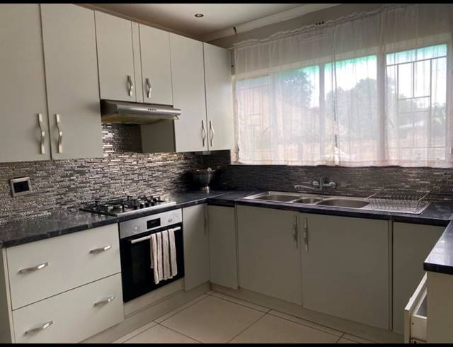 4 BEDROOM HOUSE FOR SALE IN IMPALA PARK
